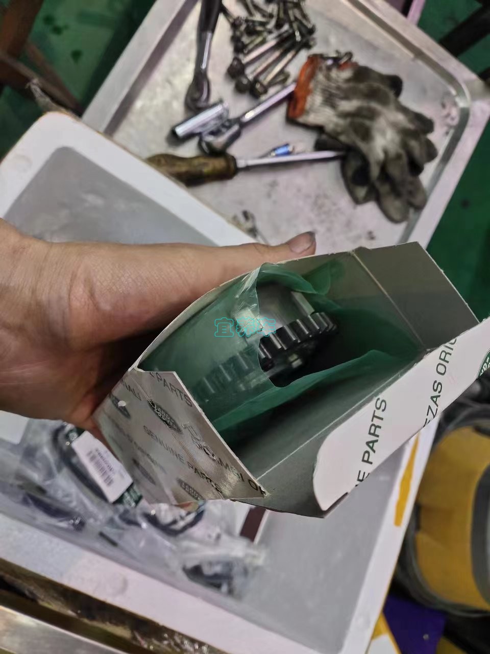捷豹F-PACE,亮发动机故障灯,冷车启动有异响,维修记录。
