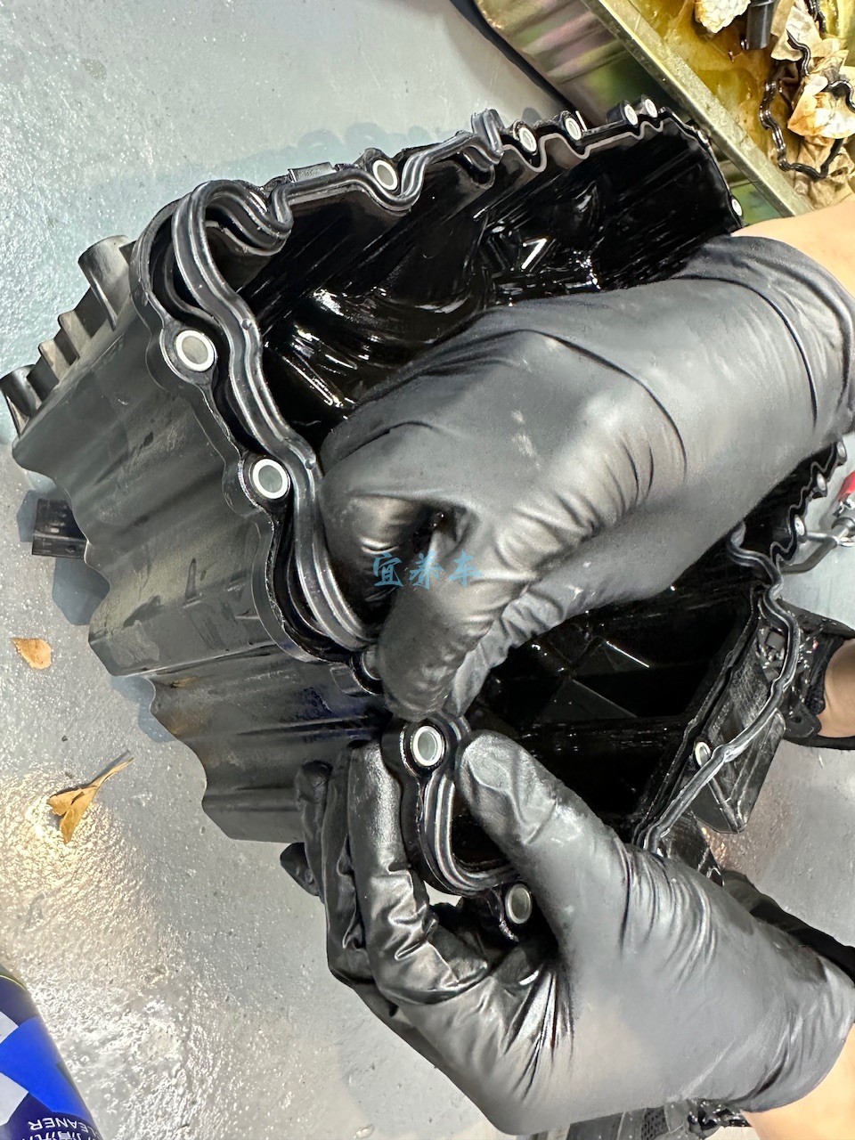 宝马528LI 发动机油底壳漏油 车身震动 维修记录-图片10