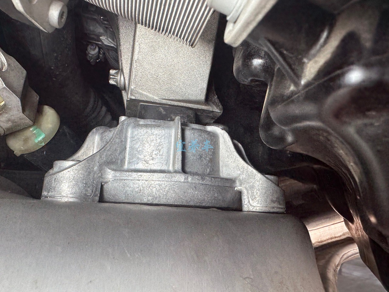 宝马528LI 发动机油底壳漏油 车身震动 维修记录-图片17
